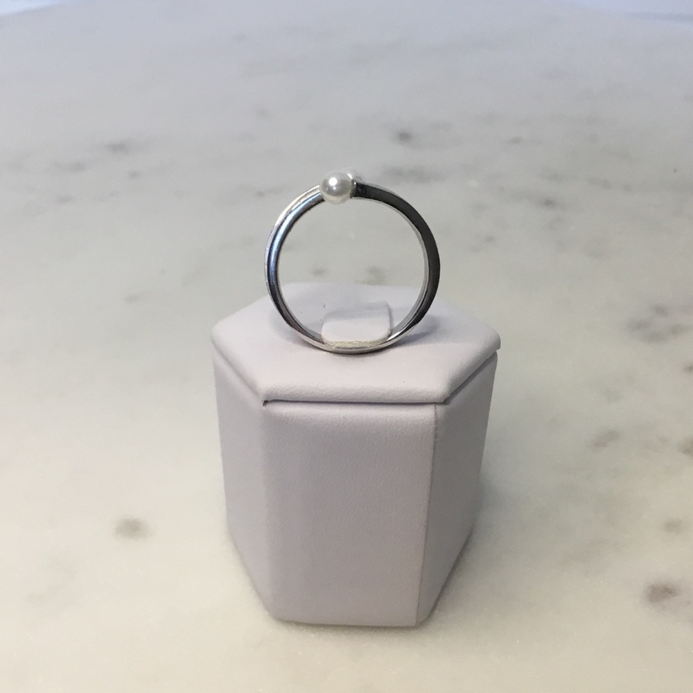 Sterling Silver Cz & Simulated Pearl Ring - Picture 11 of 15